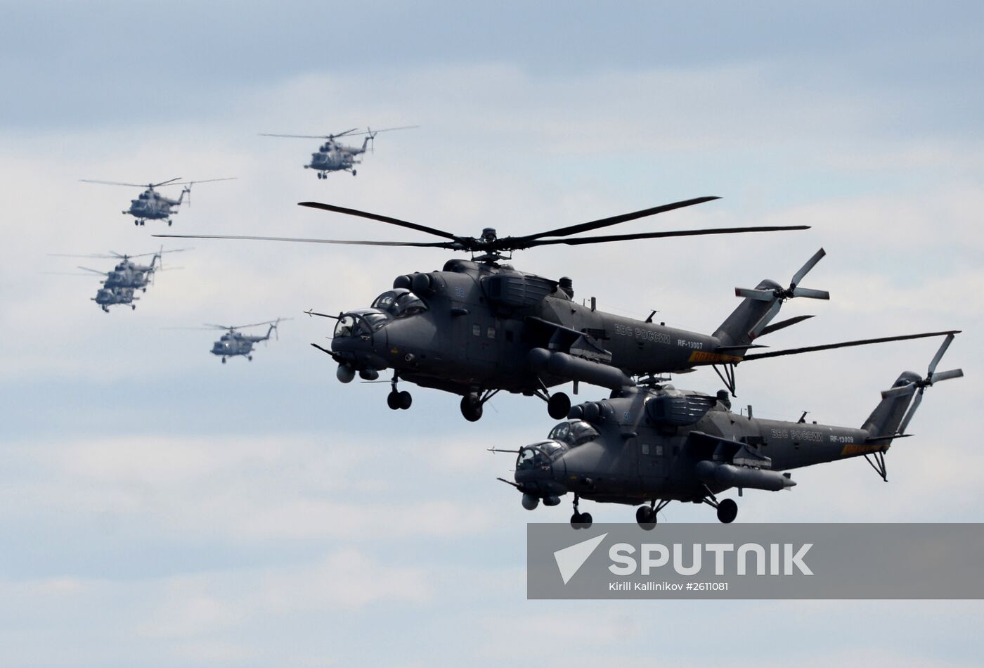 Preparations for air show as part of Victory Day Parade