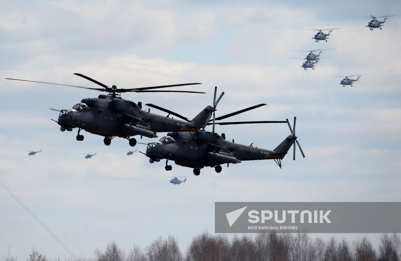 Preparations for air show as part of Victory Day Parade