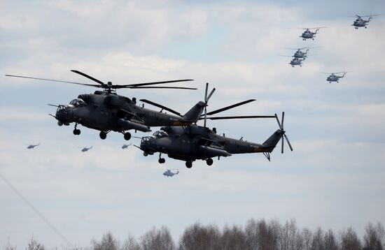 Preparations for air show as part of Victory Day Parade