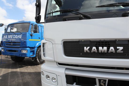 KAMAZ launches production of trucks running on natural gas