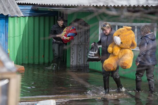 Spring flooding hits Omsk Region