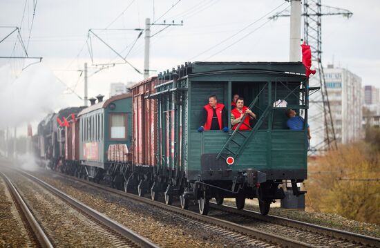 Retro train "Victory" arrives in Volgograd