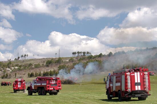 Forest fire extinguishing exercises near Sevastopol