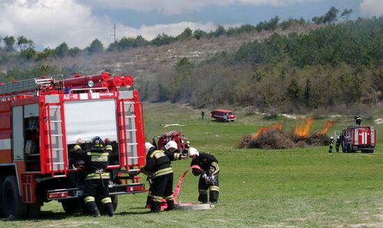 Forest fire extinguishing exercises near Sevastopol
