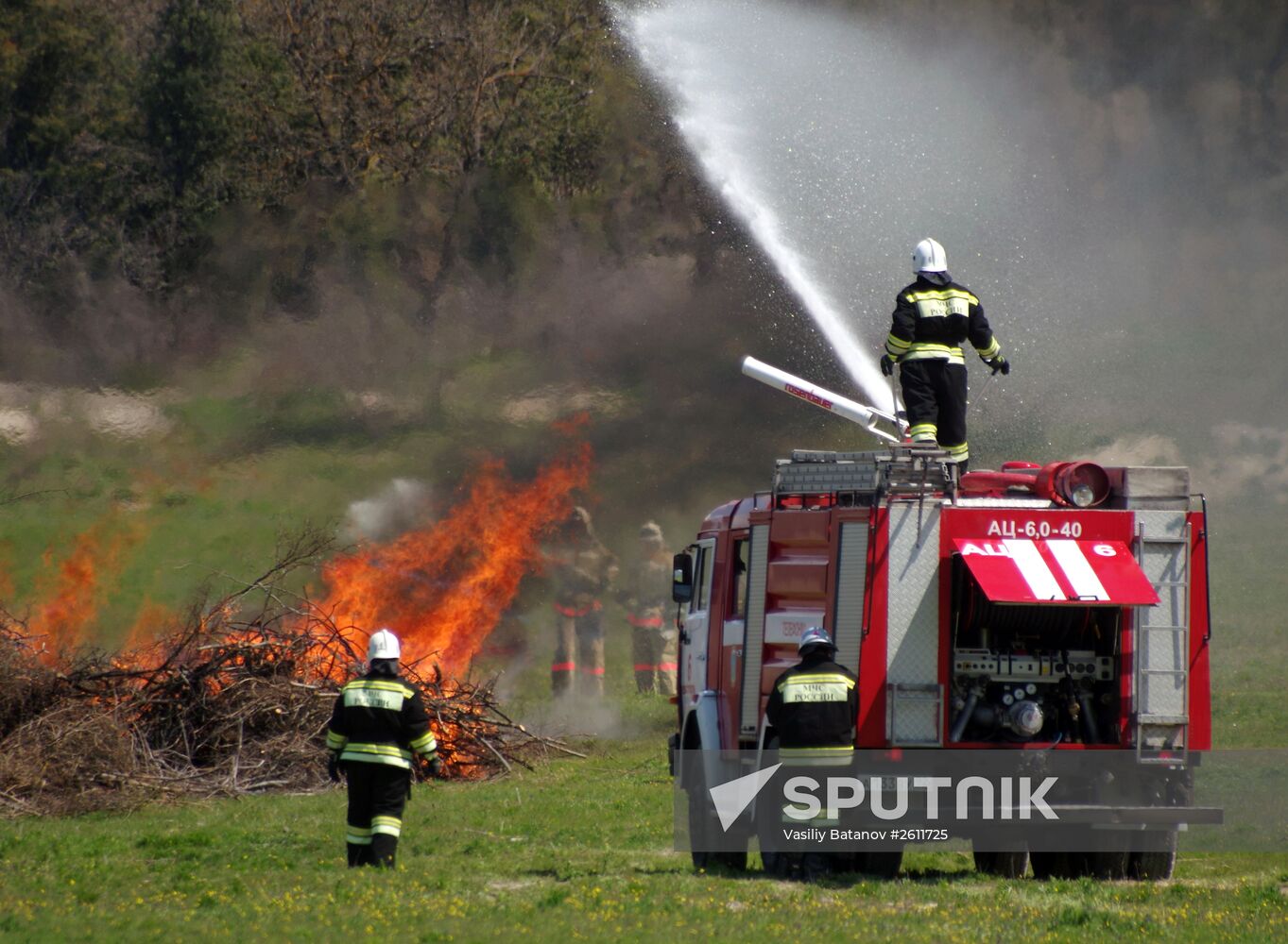 Forest fire extinguishing exercises near Sevastopol
