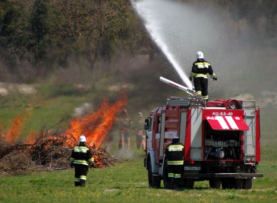 Forest fire extinguishing exercises near Sevastopol