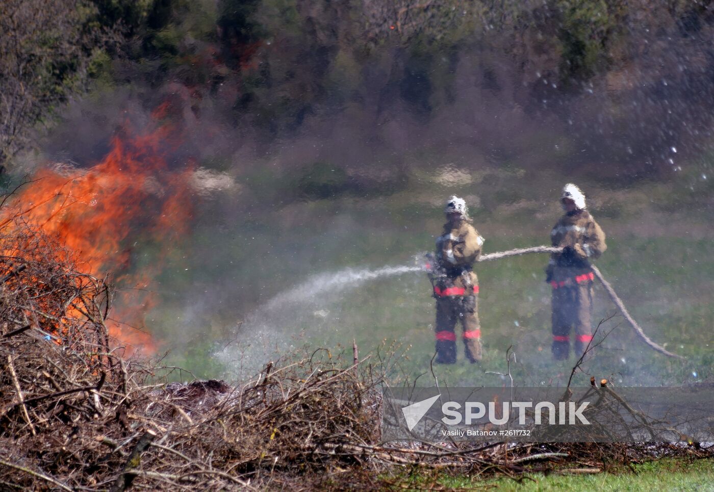 Forest fire extinguishing exercises near Sevastopol