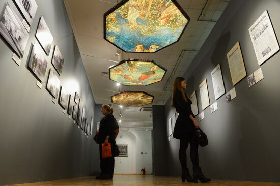 "The Art of the Victors" exhibition opens