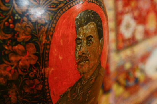 "The Art of the Victors" exhibition opens