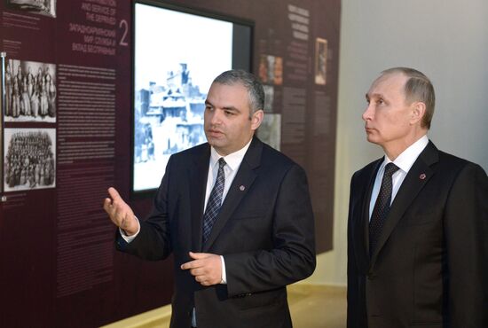 Vladimir Putin visits Armenia