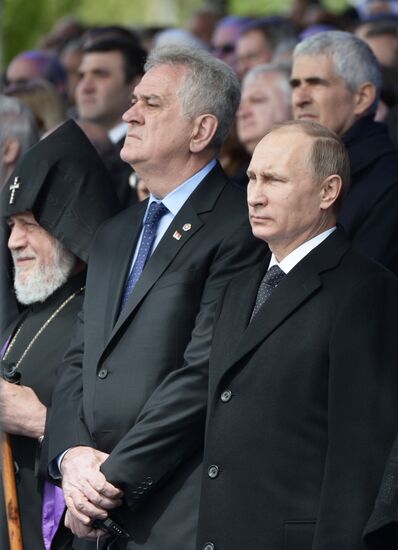 Vladimir Putin visits Armenia