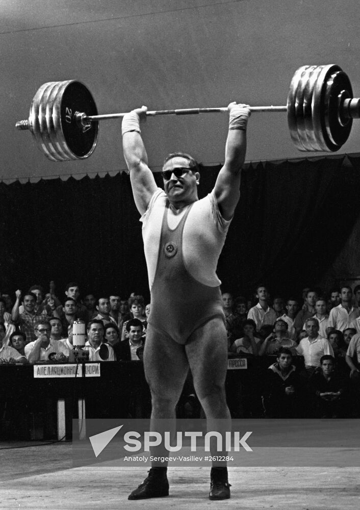 Soviet weightlifter Yuri Vlasov
