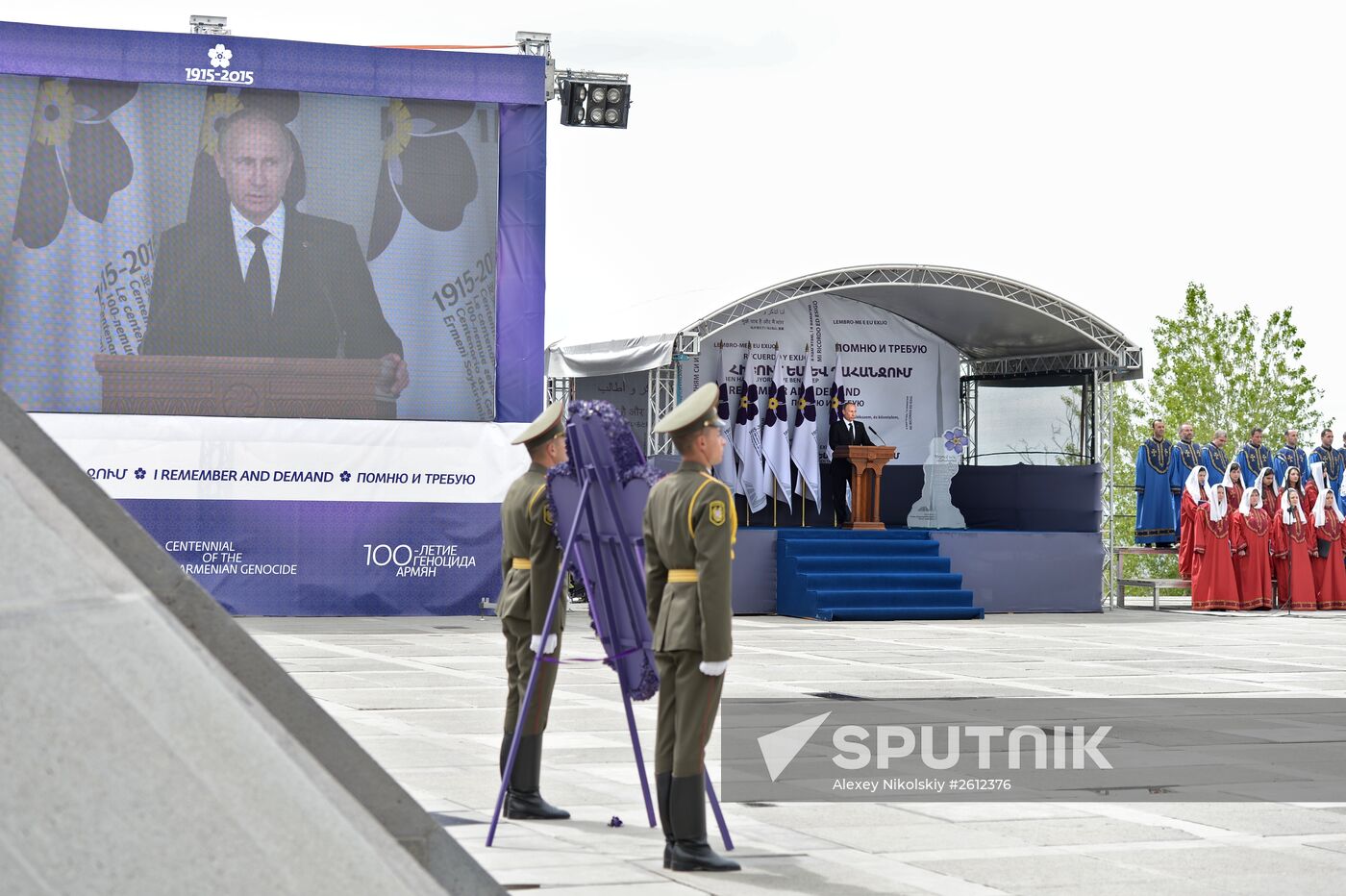 Vladimir Putin visits Armenia