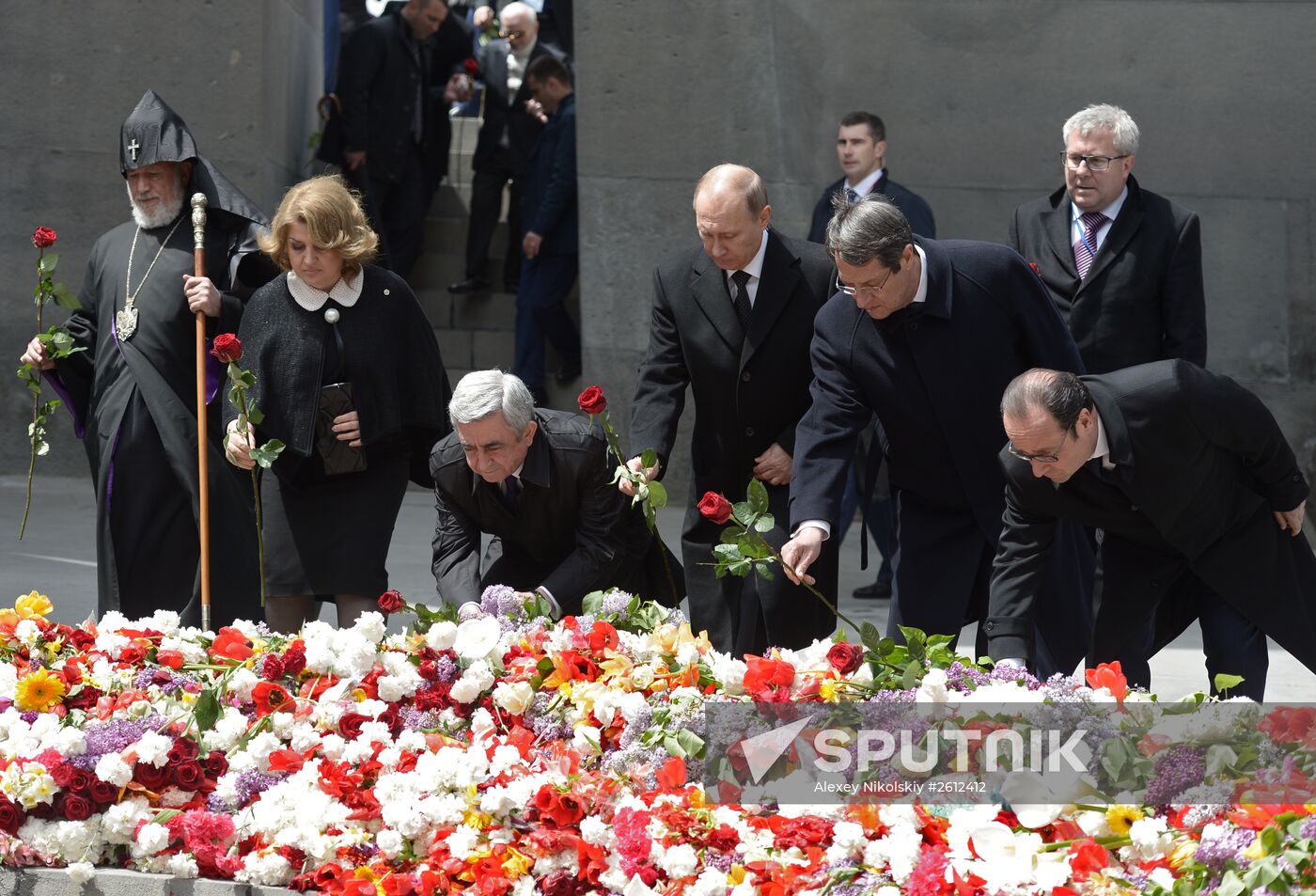 Vladimir Putin visits Armenia