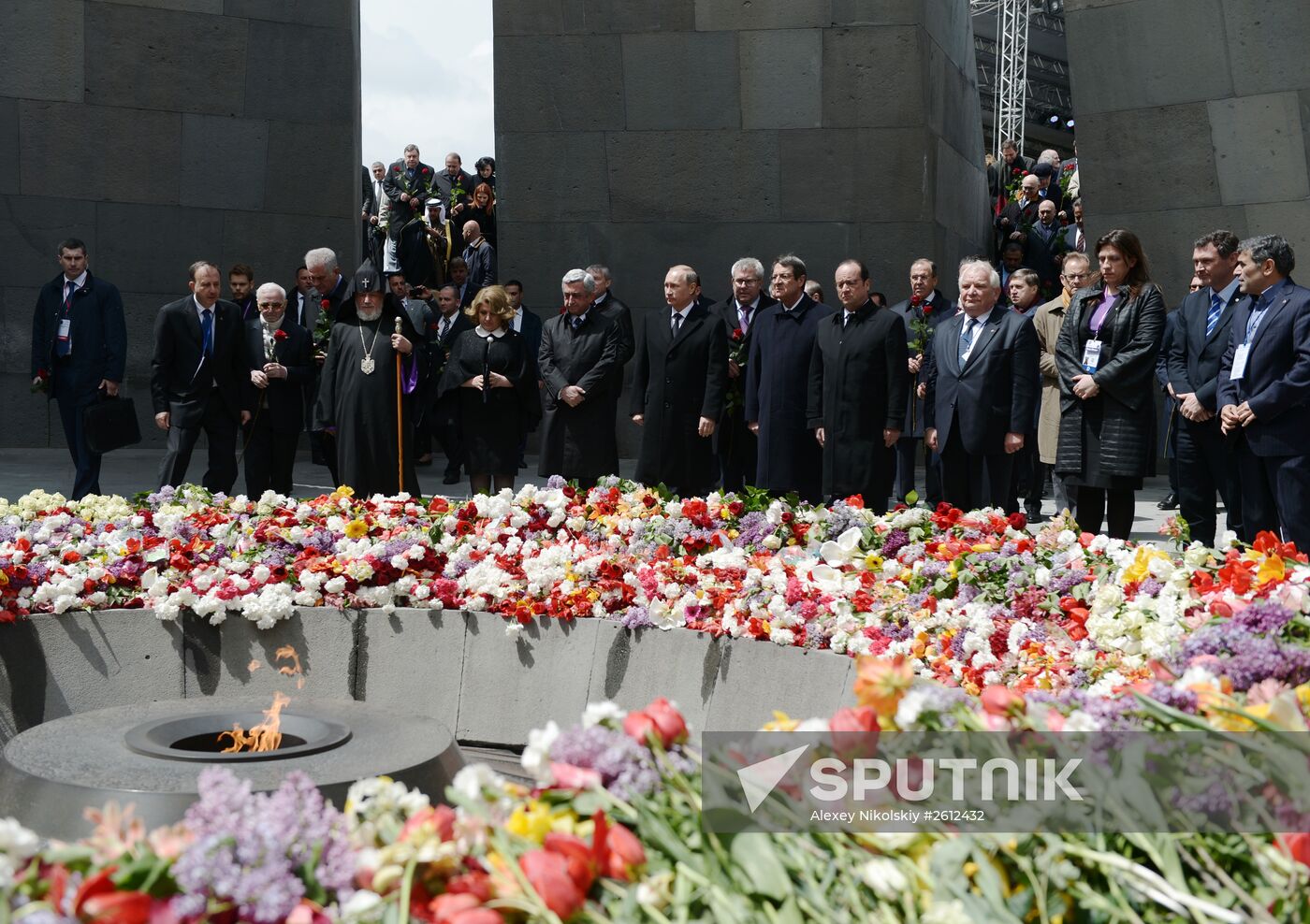 Vladimir Putin visits Armenia