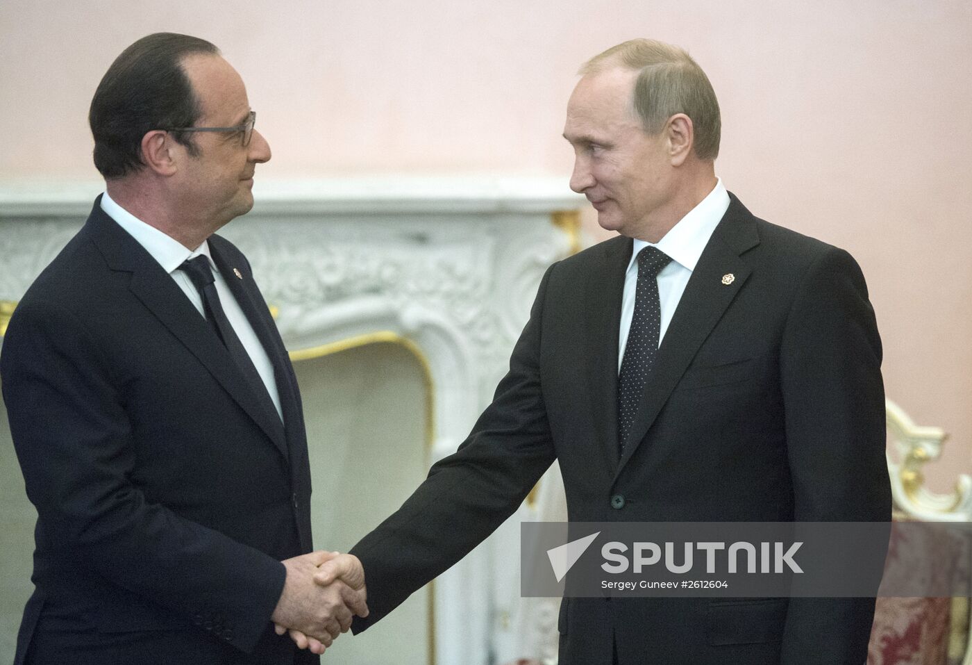 Vladimir Putin visits Armenia
