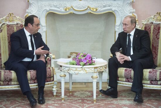Vladimir Putin visits Armenia