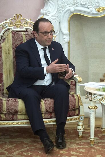 Vladimir Putin visits Armenia