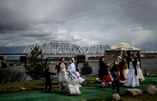 Gypsy wedding in Novgorod Region