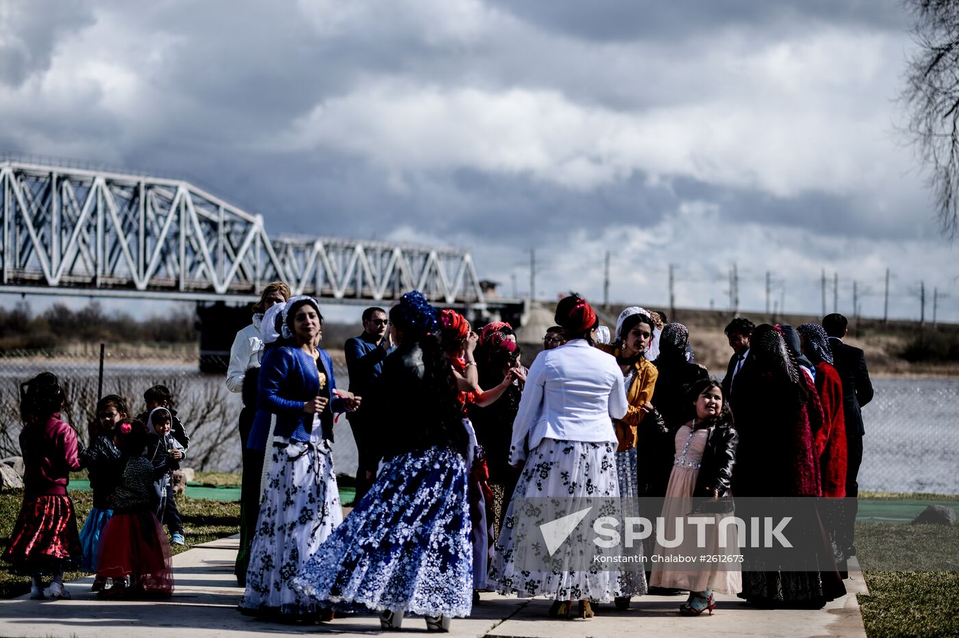 Gypsy wedding in Novgorod Region