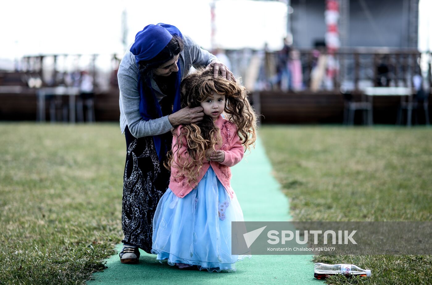 Gypsy wedding in Novgorod Region