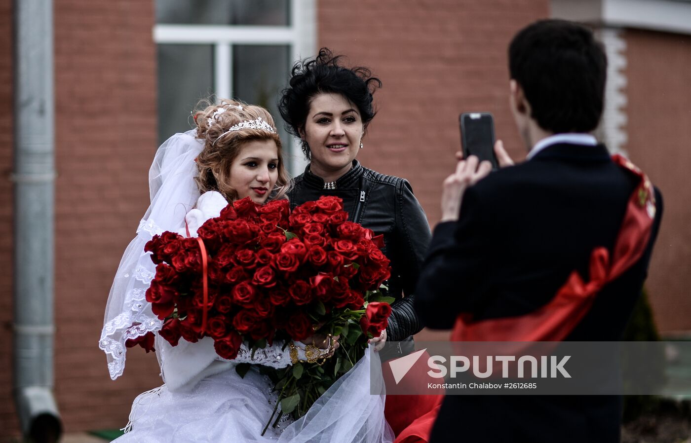 Gypsy wedding in Novgorod Region