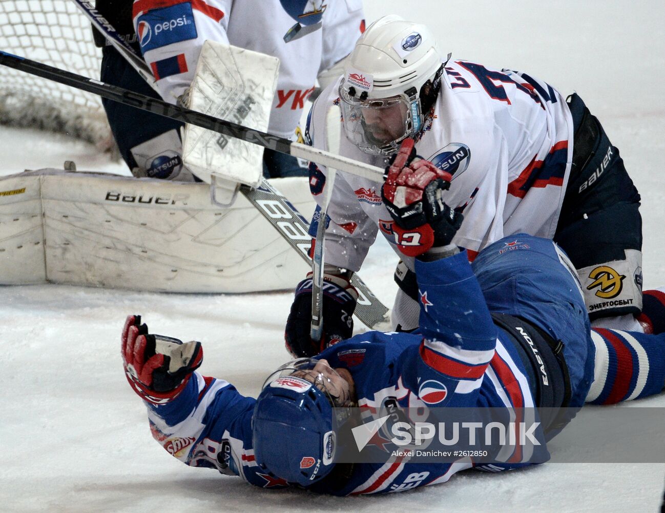 Ice hockey. Junior Hockey League. SKA-1946 vs. Chaika