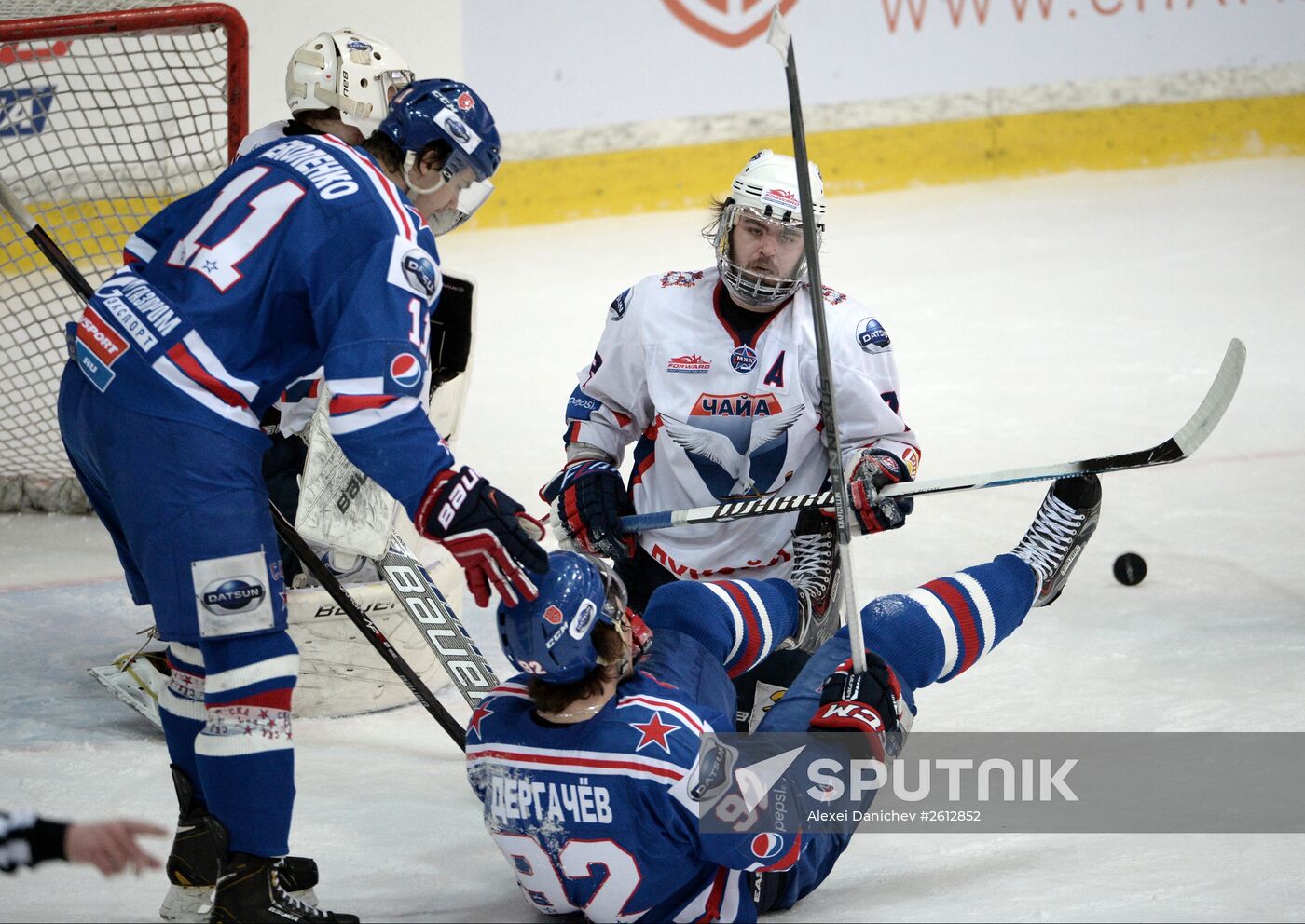 Ice hockey. Junior Hockey League. SKA-1946 vs. Chaika