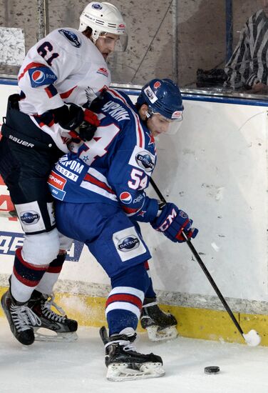 Ice hockey. Junior Hockey League. SKA-1946 vs. Chaika