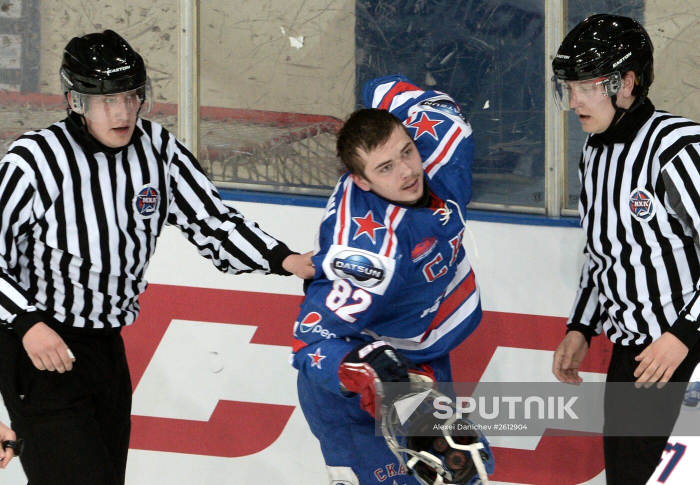 Ice hockey. Junior Hockey League. SKA-1946 vs. Chaika