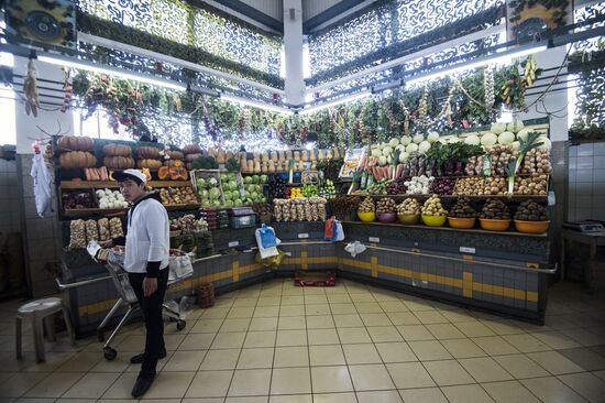 Dorogomilovsky market in Moscow