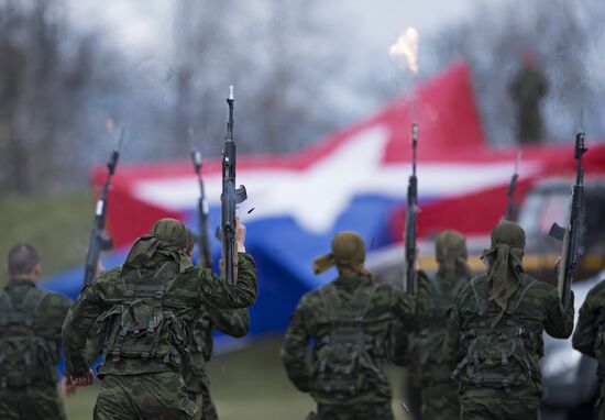 Defense Minister Shoigu opens "Hero Race" military athletic game season in Alabino