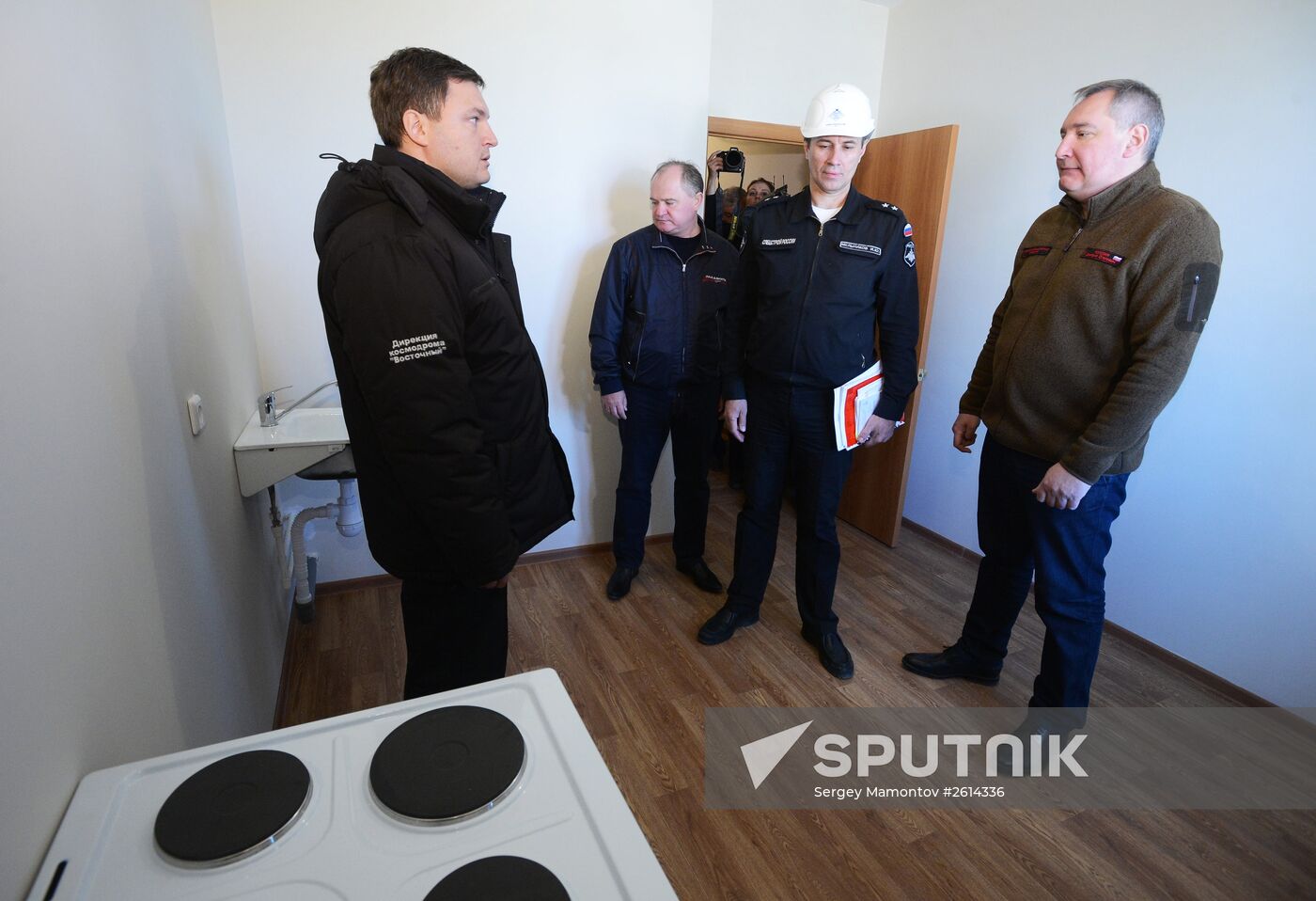 Dmitry Rogozin visits town of Tsiolkovsky under construction near Vostochny Cosmodrome