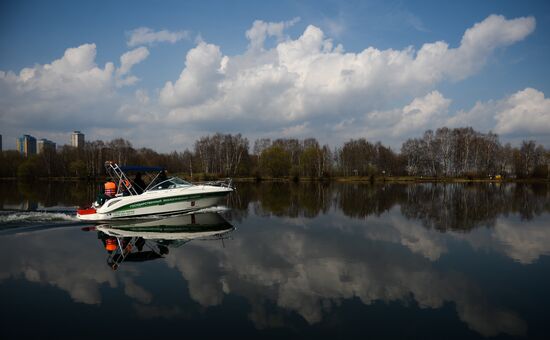 New high-speed fireboats