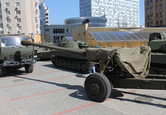 Preparations for Victory Parade in Donetsk