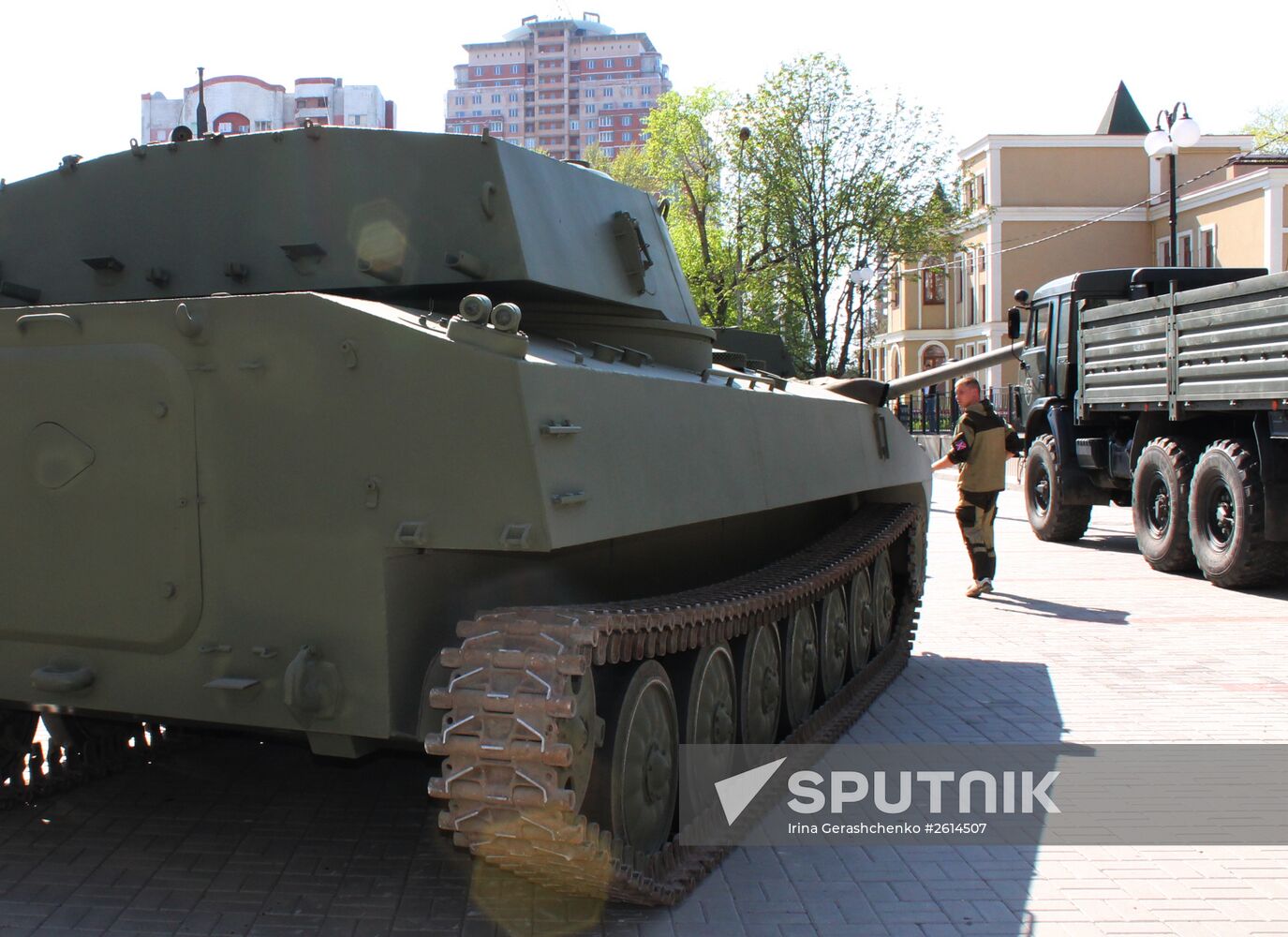 Preparations for Victory Parade in Donetsk