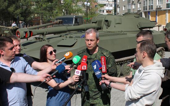 Preparations for Victory Parade in Donetsk