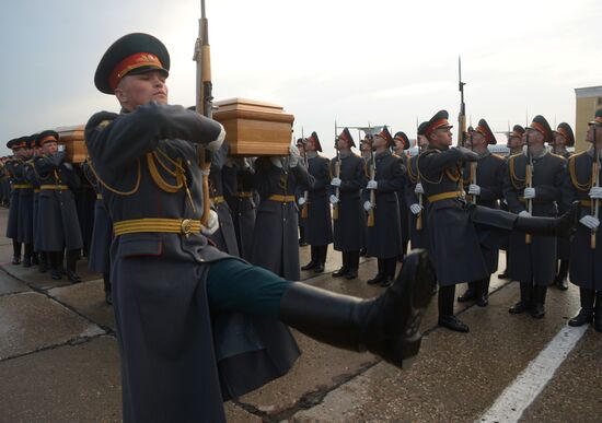 Remains of Grand Duke Nicholas Nikolaevich of Russia (the younger) and his wife delivered to Moscow for reinterment