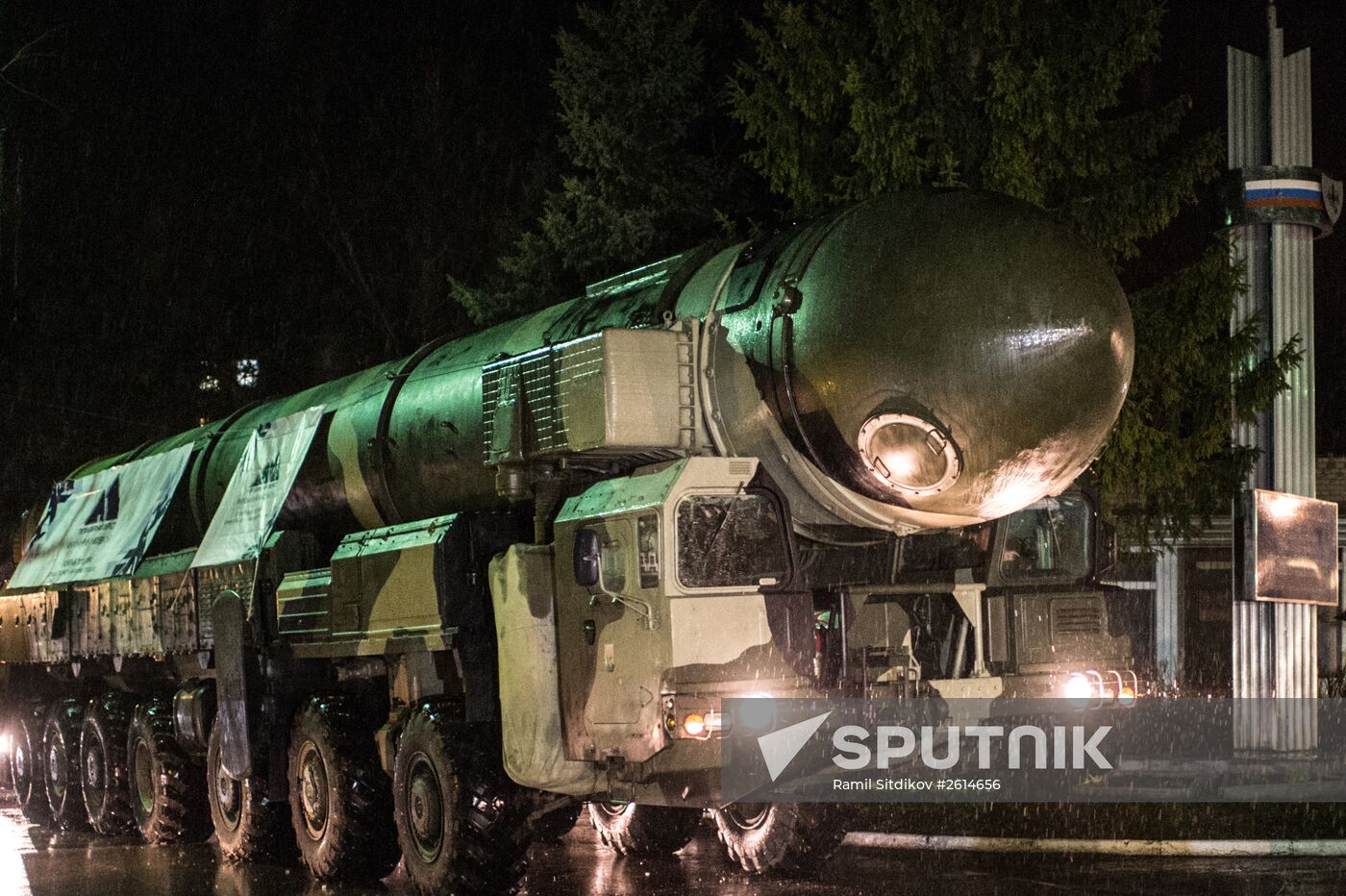 A Topol ICBM launcher at VDNKh