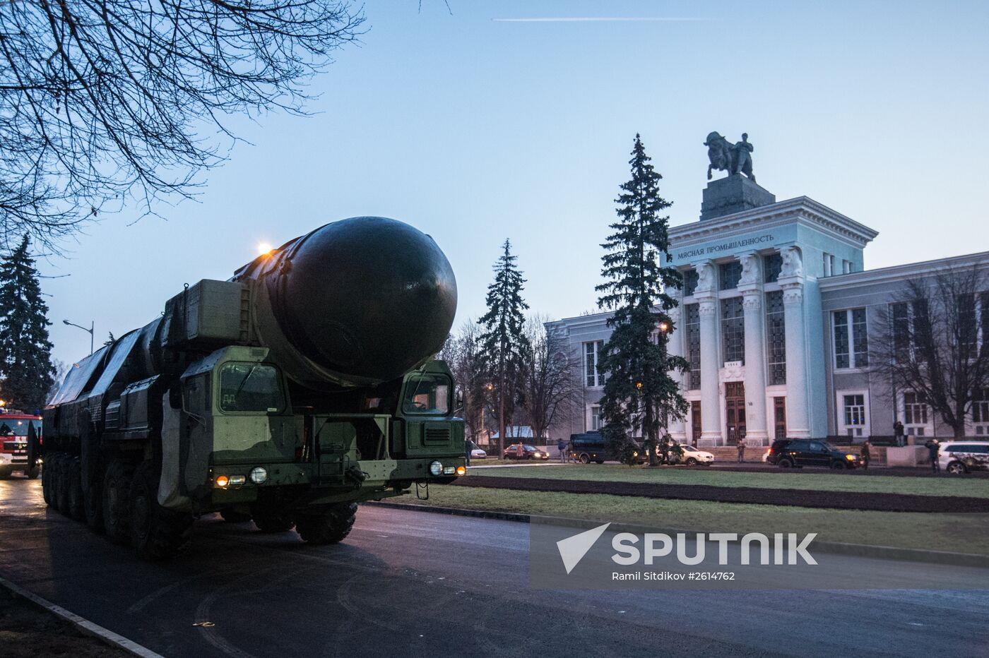 A Topol ICBM launcher at VDNKh