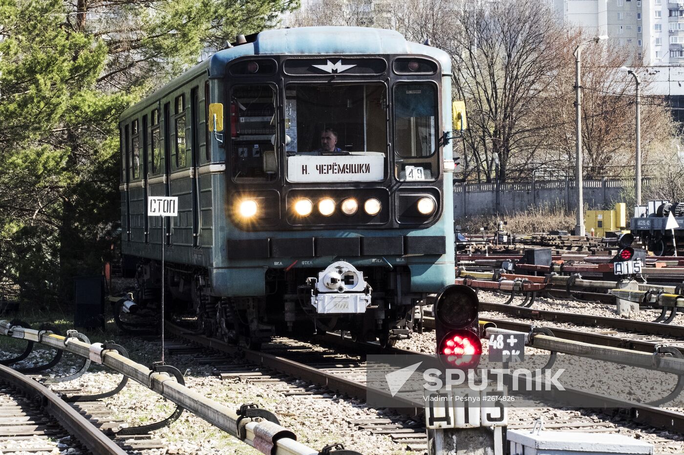 Moscow underground railway carriages' washing and disinfection system