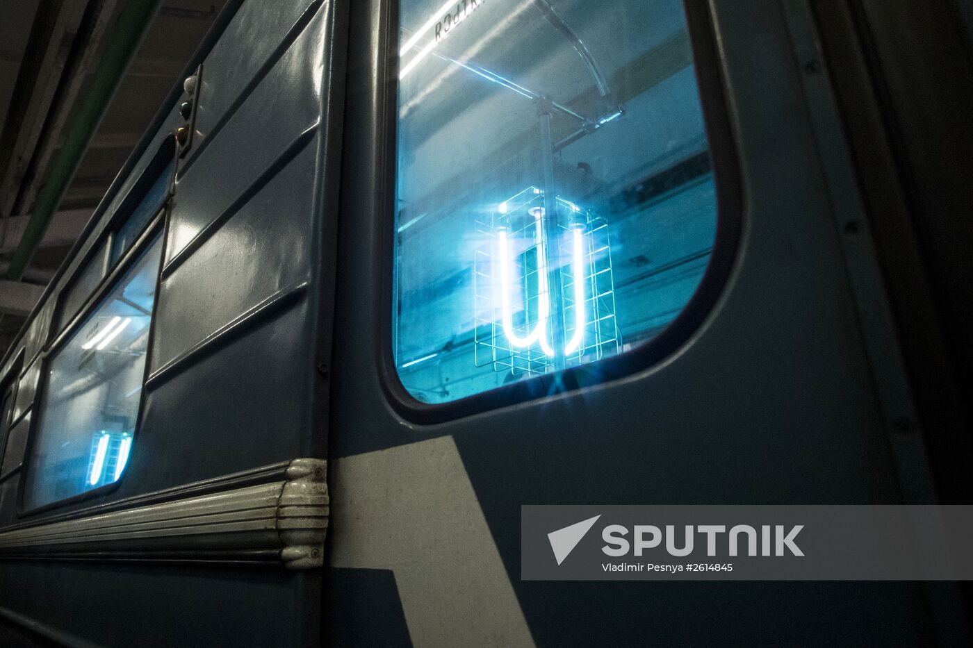 Moscow underground railway carriages' washing and disinfection system