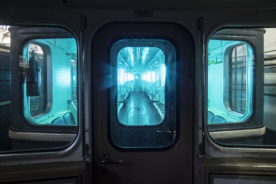 Moscow underground railway carriages' washing and disinfection system