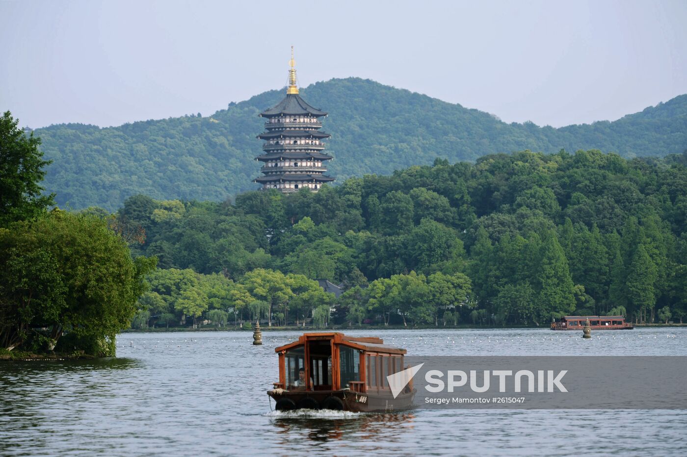 Cities of the world. Hangzhou