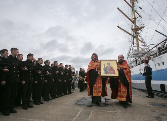 Send-off ceremony for Mir sailing ship's training voyage