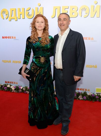 Film "Left Hook" premiers in Moscow