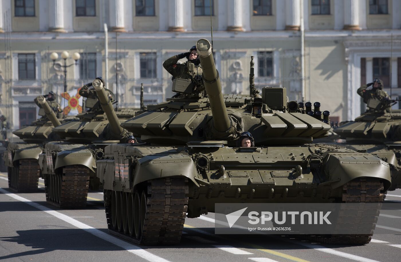 Rehearsing Victory Day parade in St.Petersburg