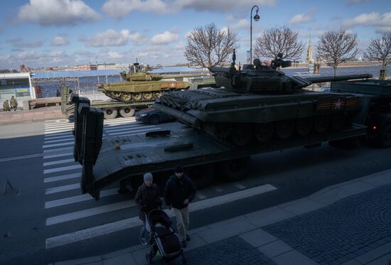 Rehearsing Victory Day parade in St.Petersburg