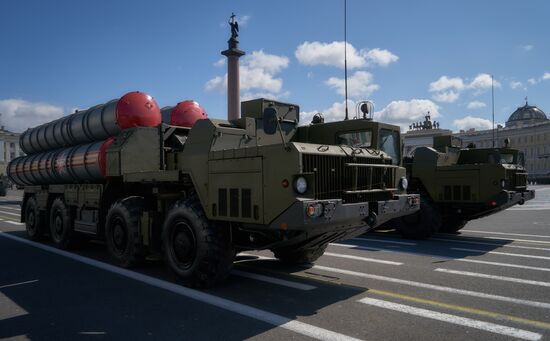 Rehearsing Victory Day parade in St.Petersburg