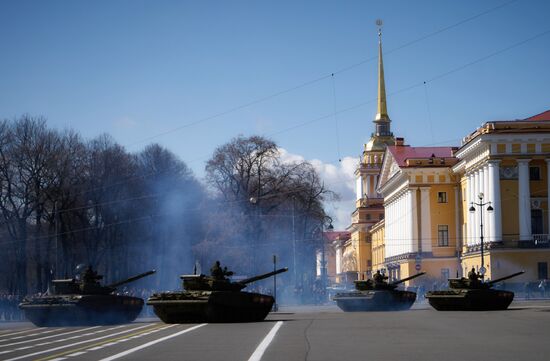 Rehearsing Victory Day parade in St.Petersburg